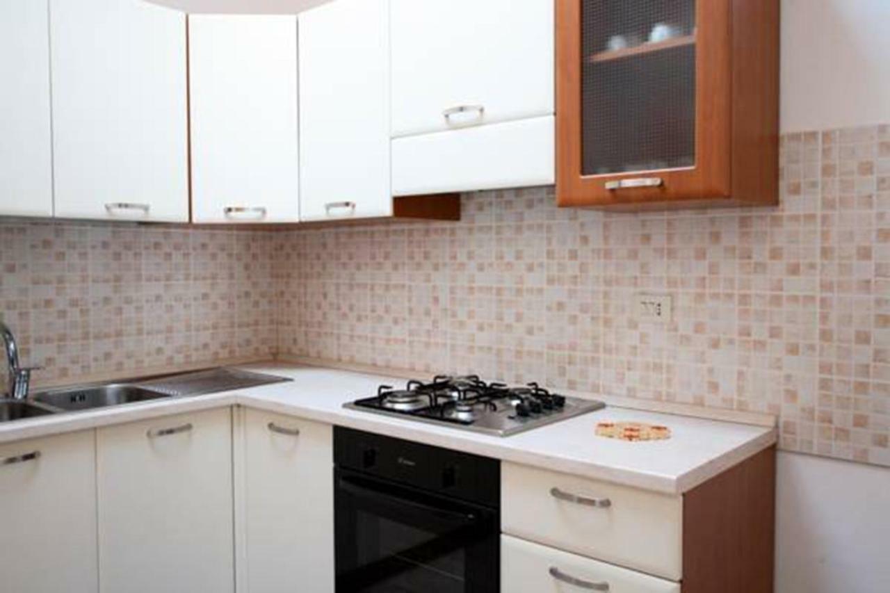 Bed & Breakfast Il Castellino ซานโต สเตฟาโน ดี กามาสตรา ภายนอก รูปภาพ